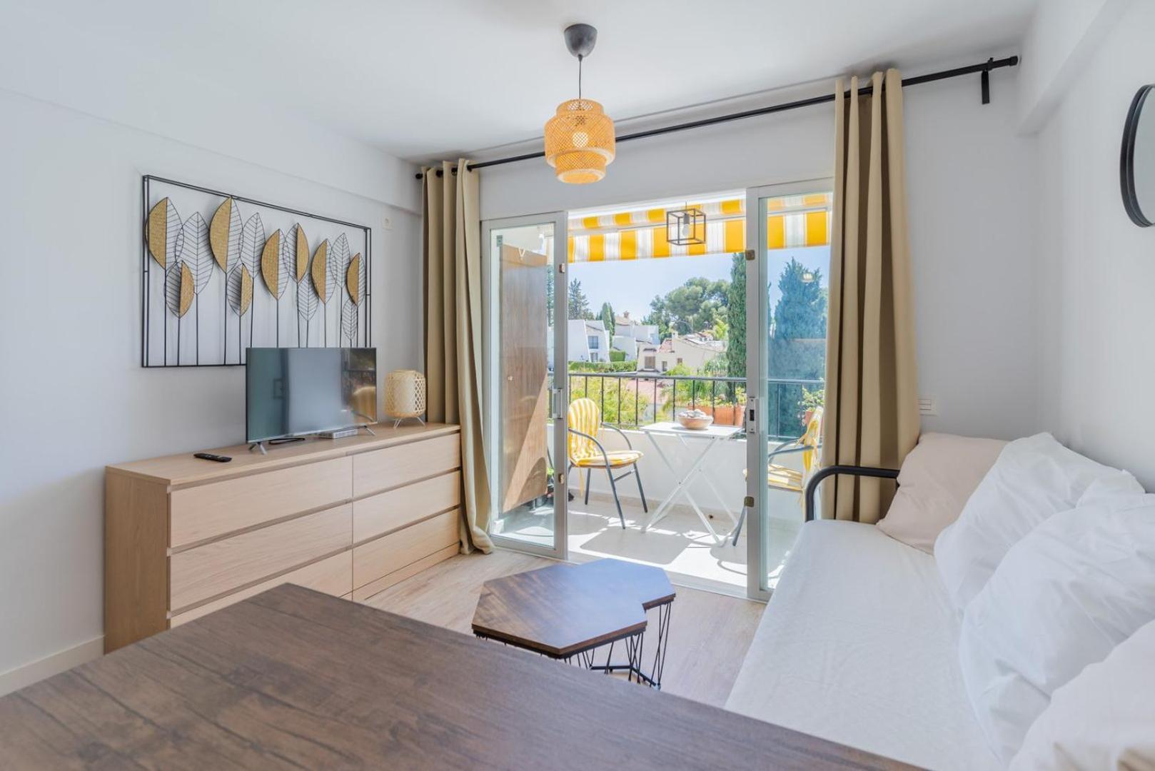 Guestready - Chasing The Sun In Malaga Apartment Marbella Ngoại thất bức ảnh